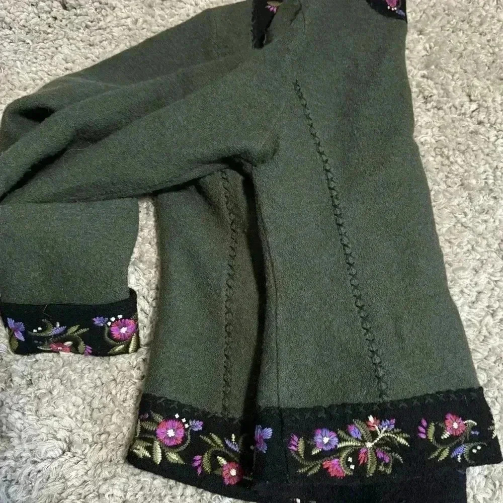 Icelandic Design Wool jacket - Picture 10 of 13
